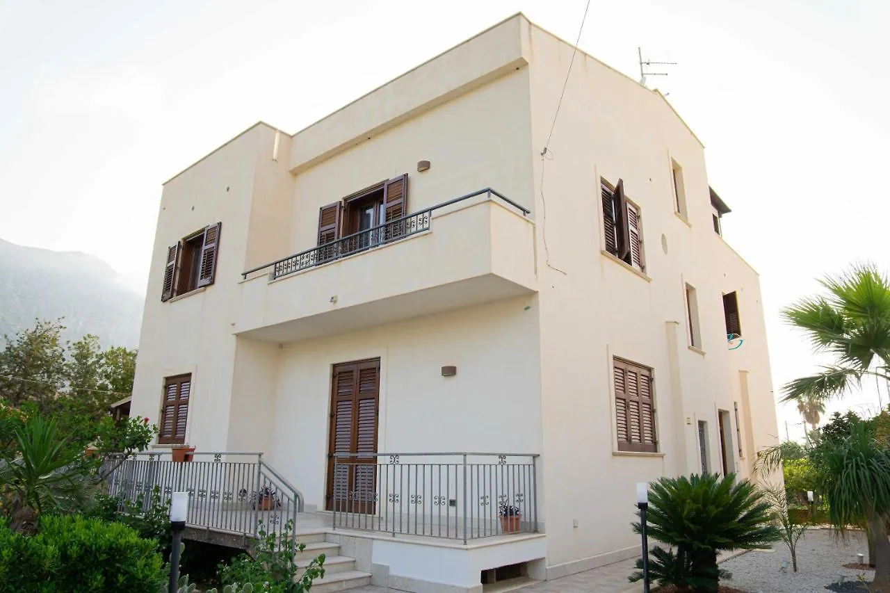 Il Tramonto B&B 카스텔루치오